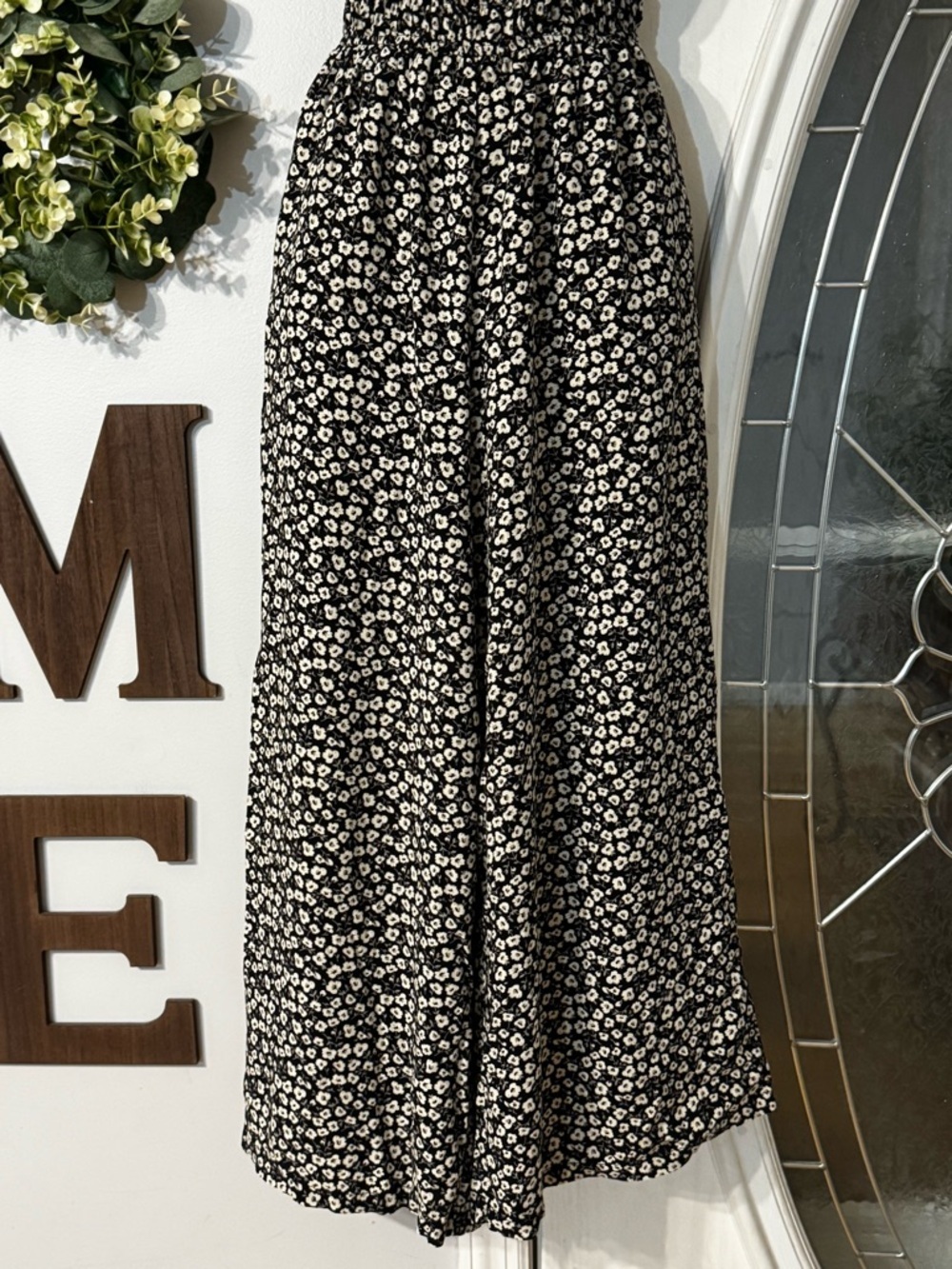 miami Black Floral Tie-Shoulder Wide Leg Jumpsuit - Picture 4 of 11